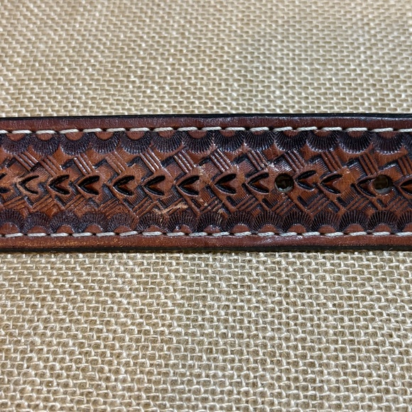VTG Silver Plated? Western Belt Buckle on Brown Bonded leather Tooled Belt 34/36 - Picture 10 of 16